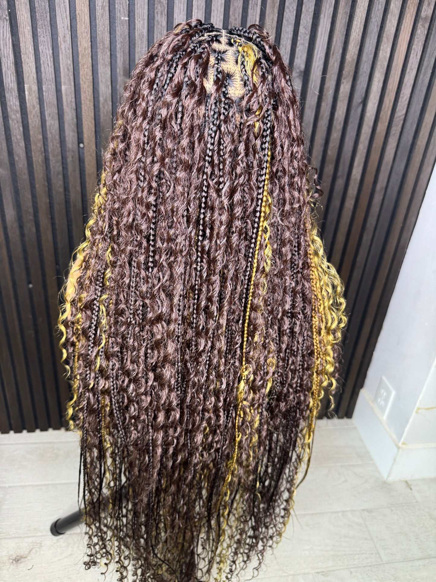 Brown and honey blonde two tone bobo knotless braided wig