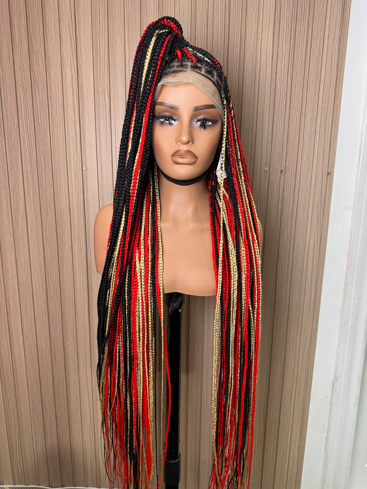 Red highlights knotless braided wig