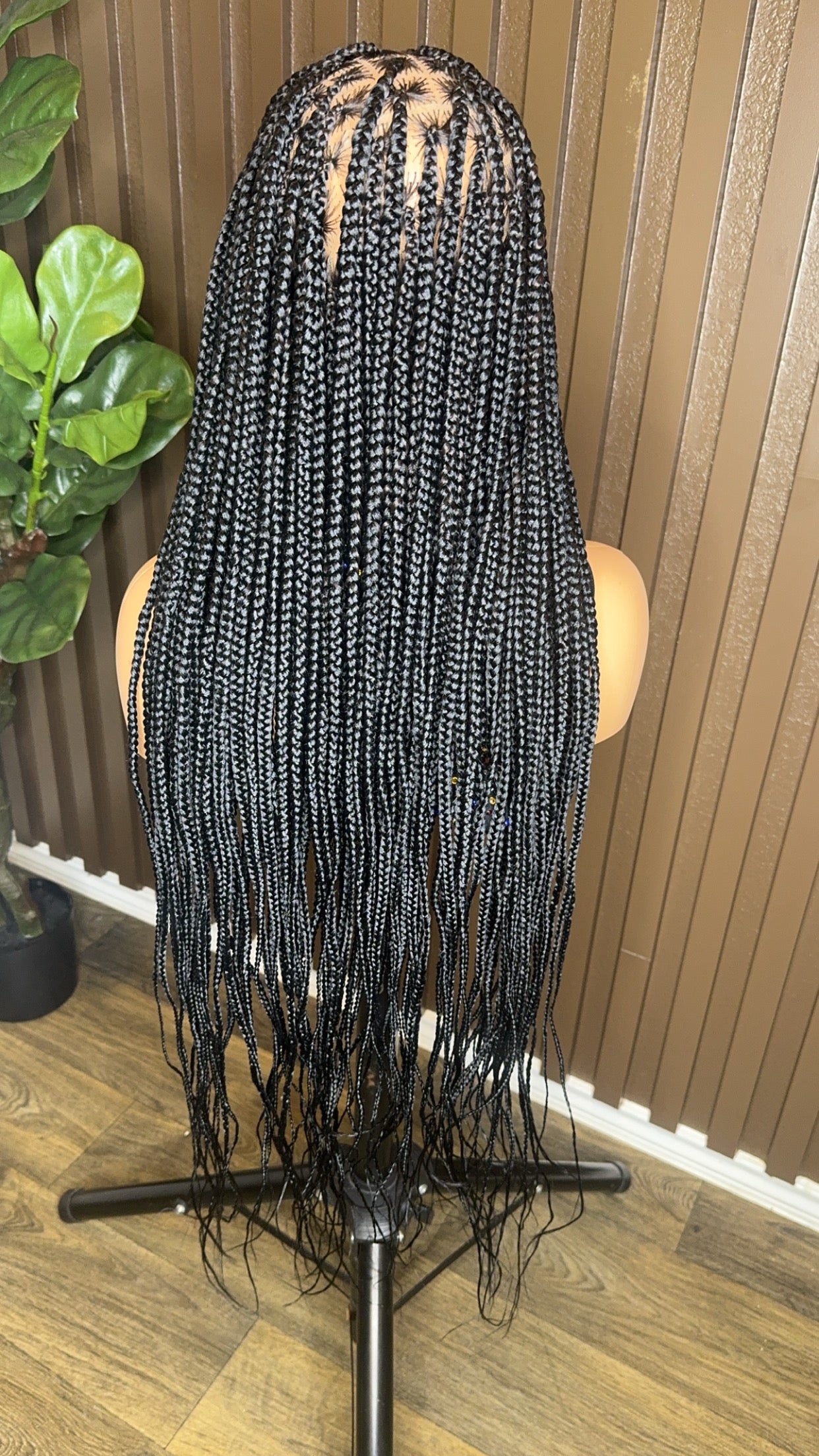 Medium size braided wig