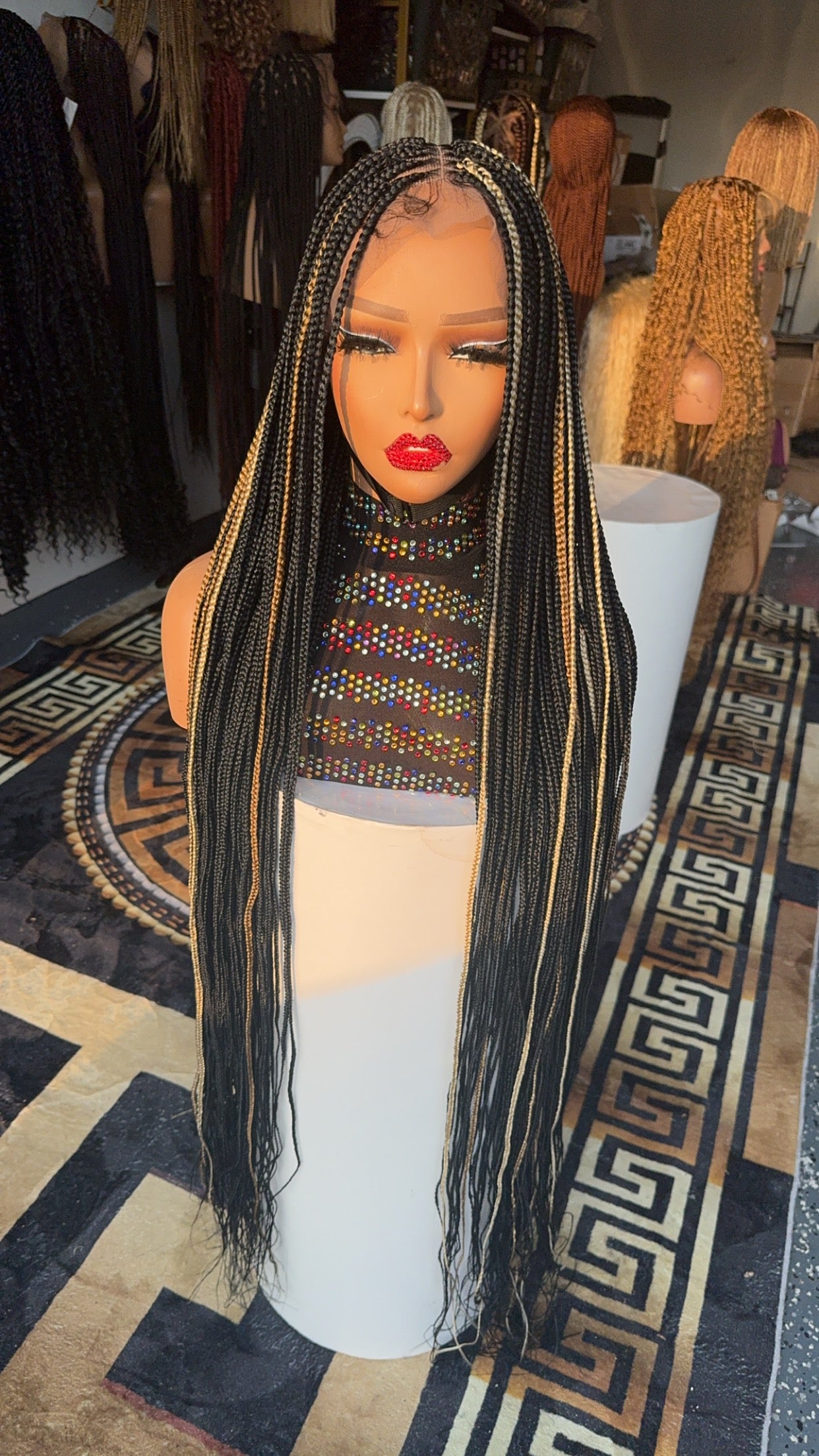 Black knotless braided wig with highlights