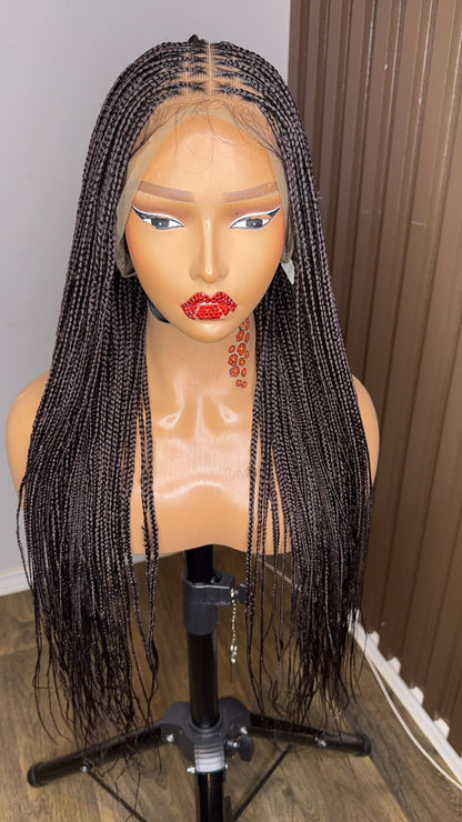 22 inches brown knotless braids