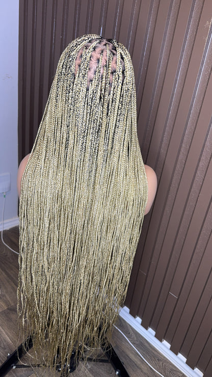 Darkroot honey blonde