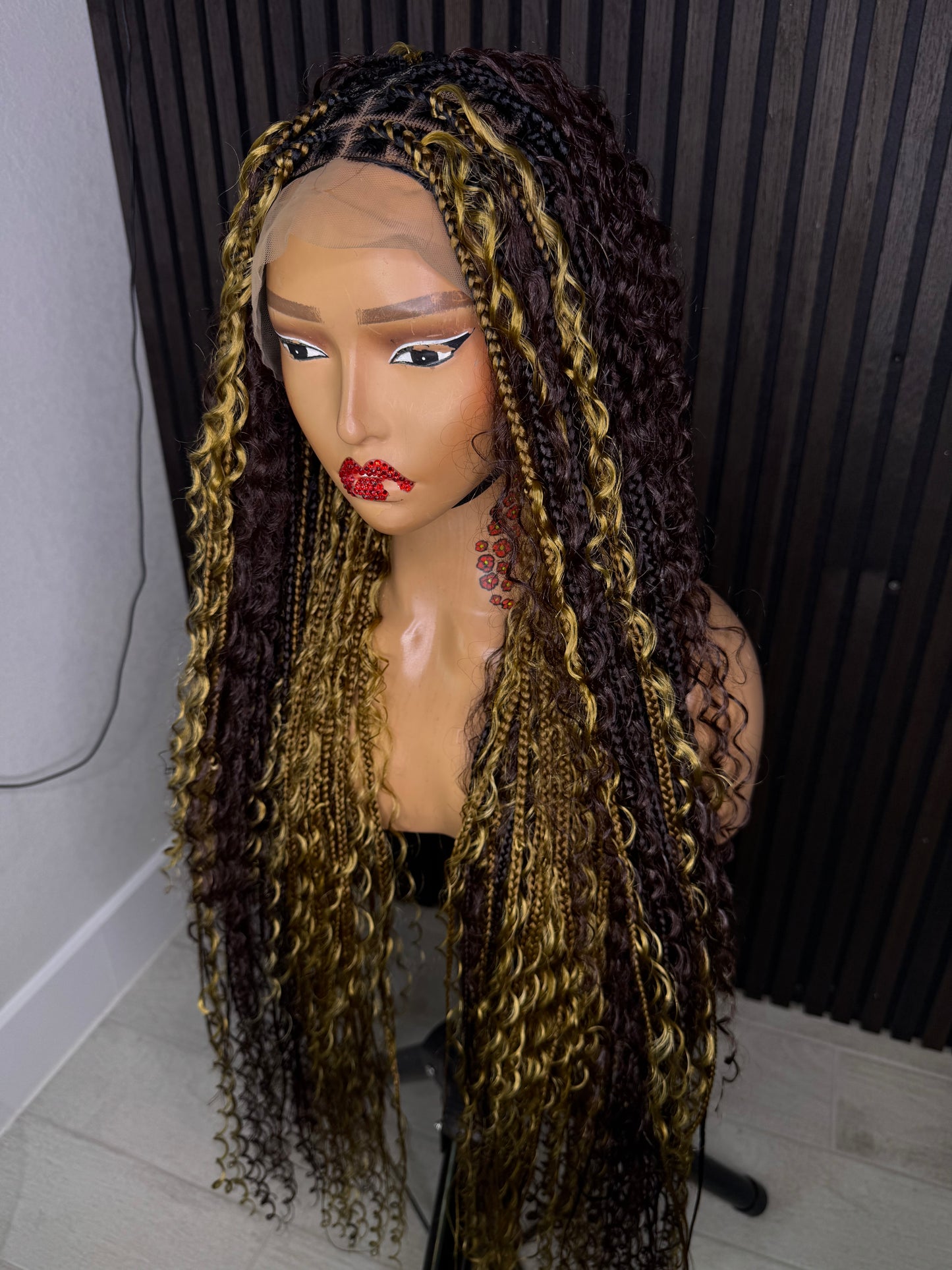 Brown and honey blonde two tone bobo knotless braided wig