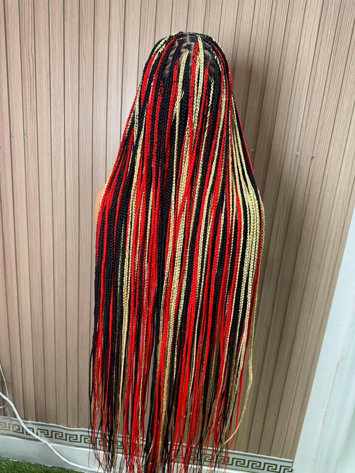 Red highlights knotless braided wig
