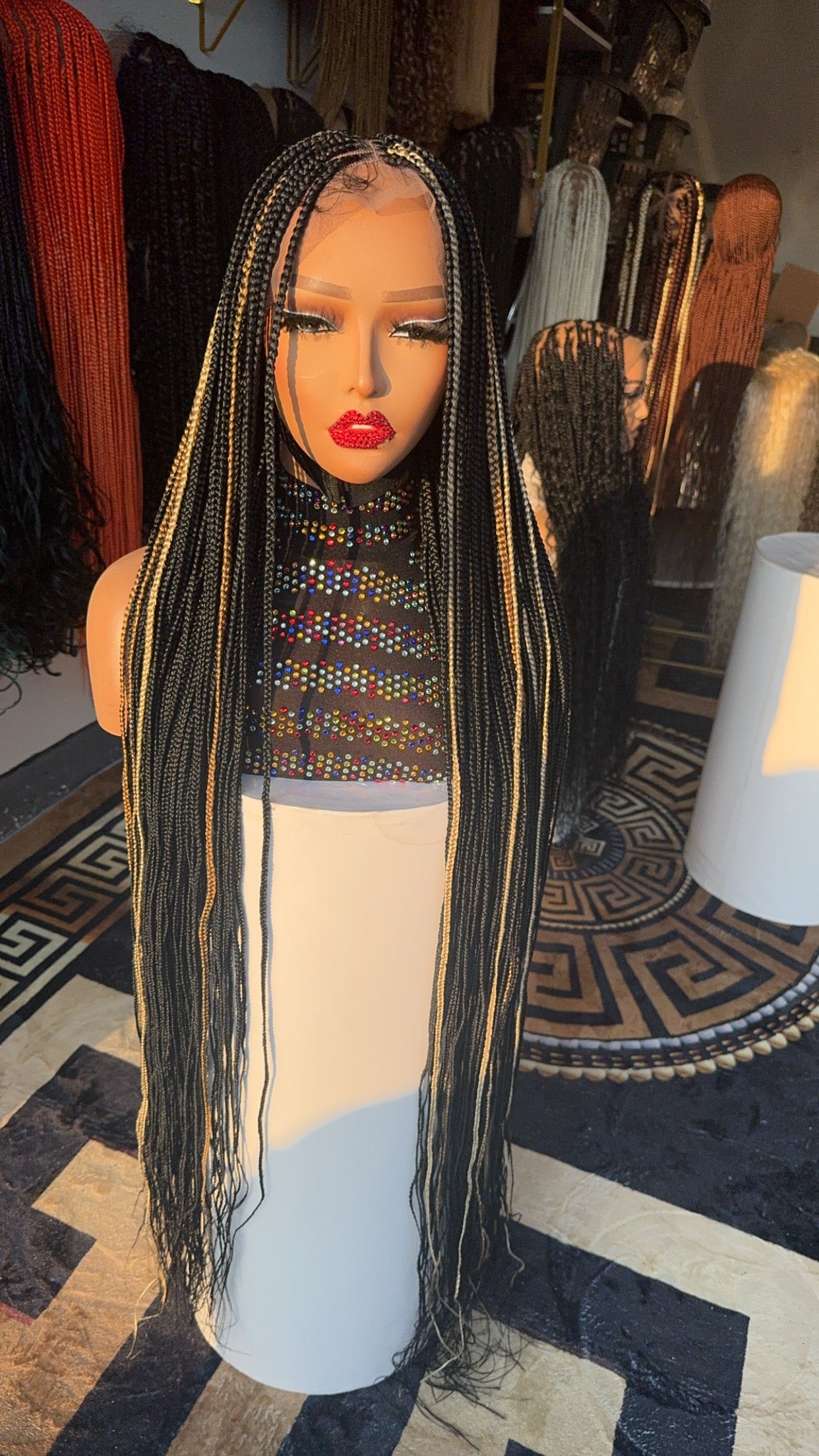 Black knotless braided wig with highlights