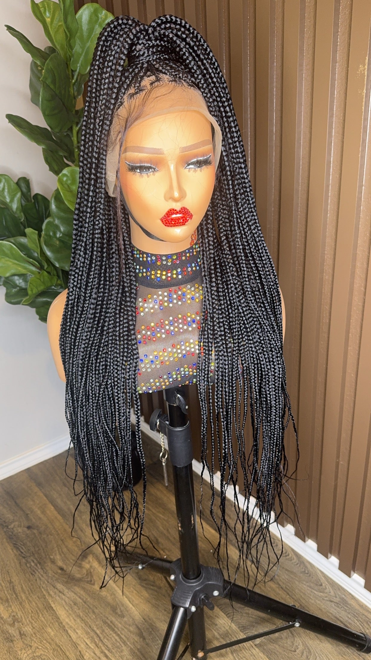 Medium size braided wig