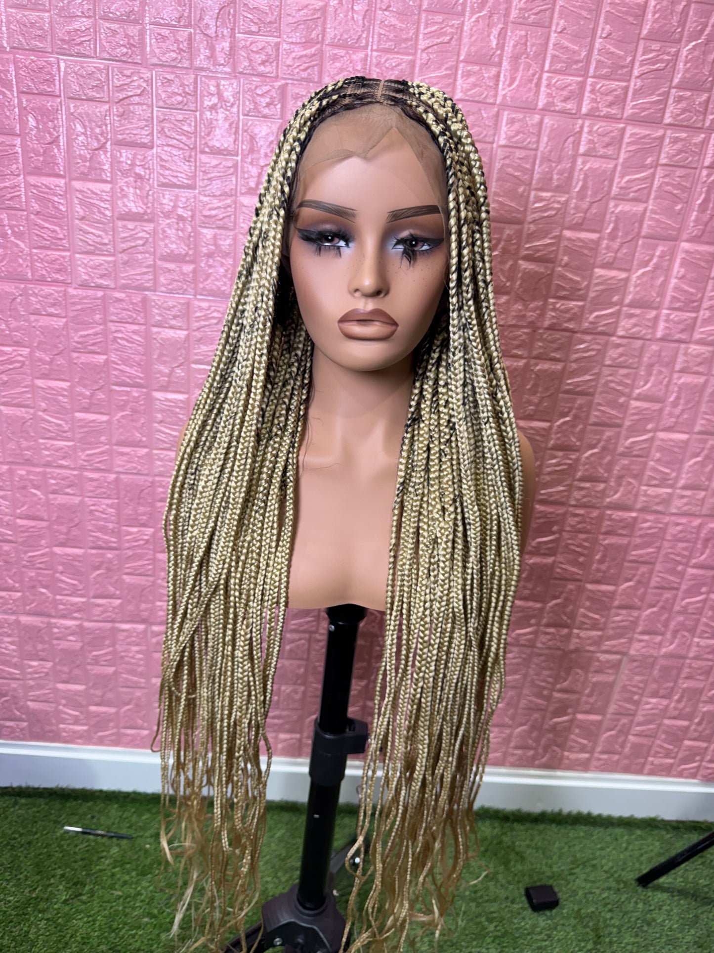 613 blonde dark root knotless braided wig fullace