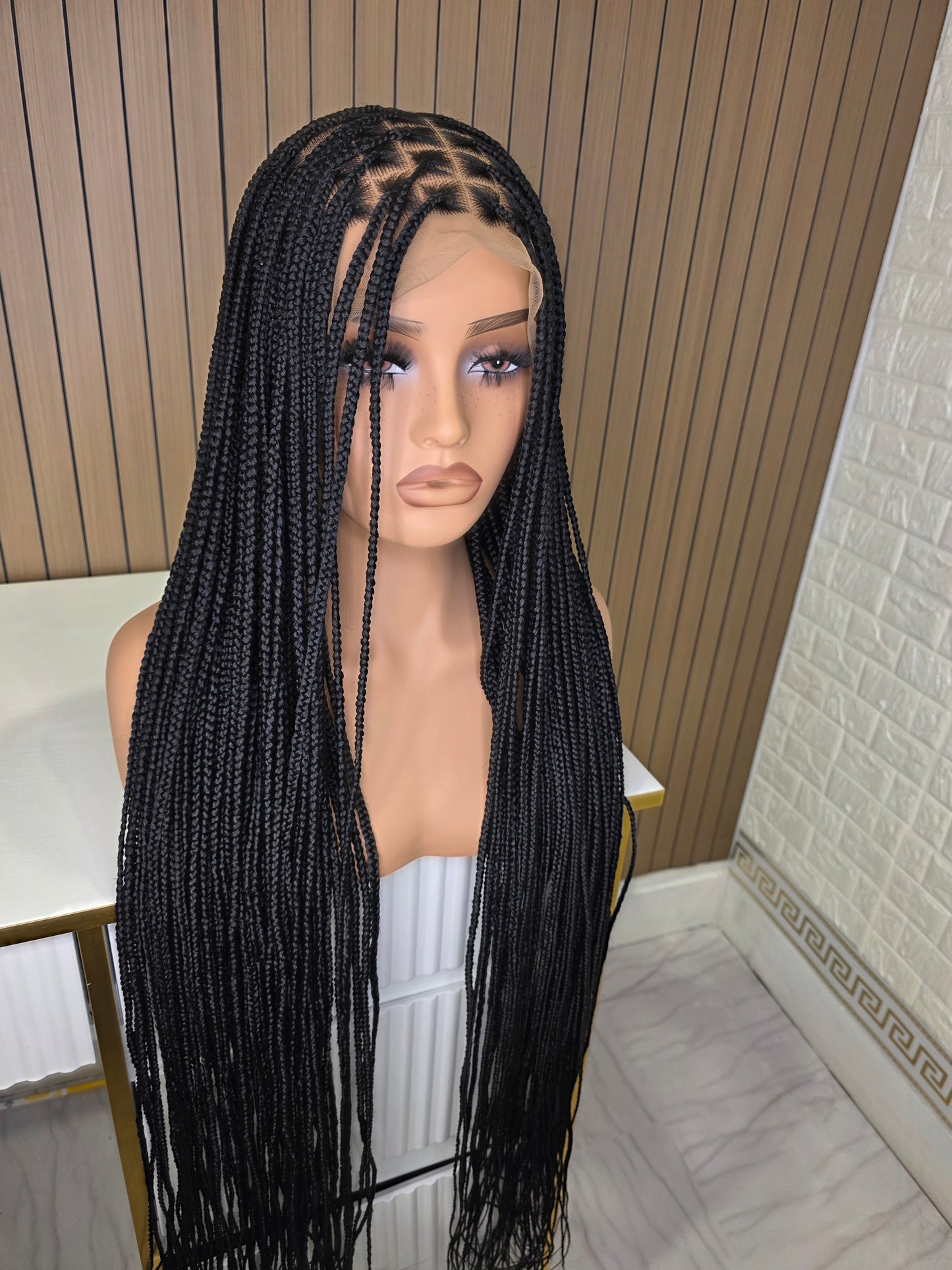 Black knotles braids no baby hair